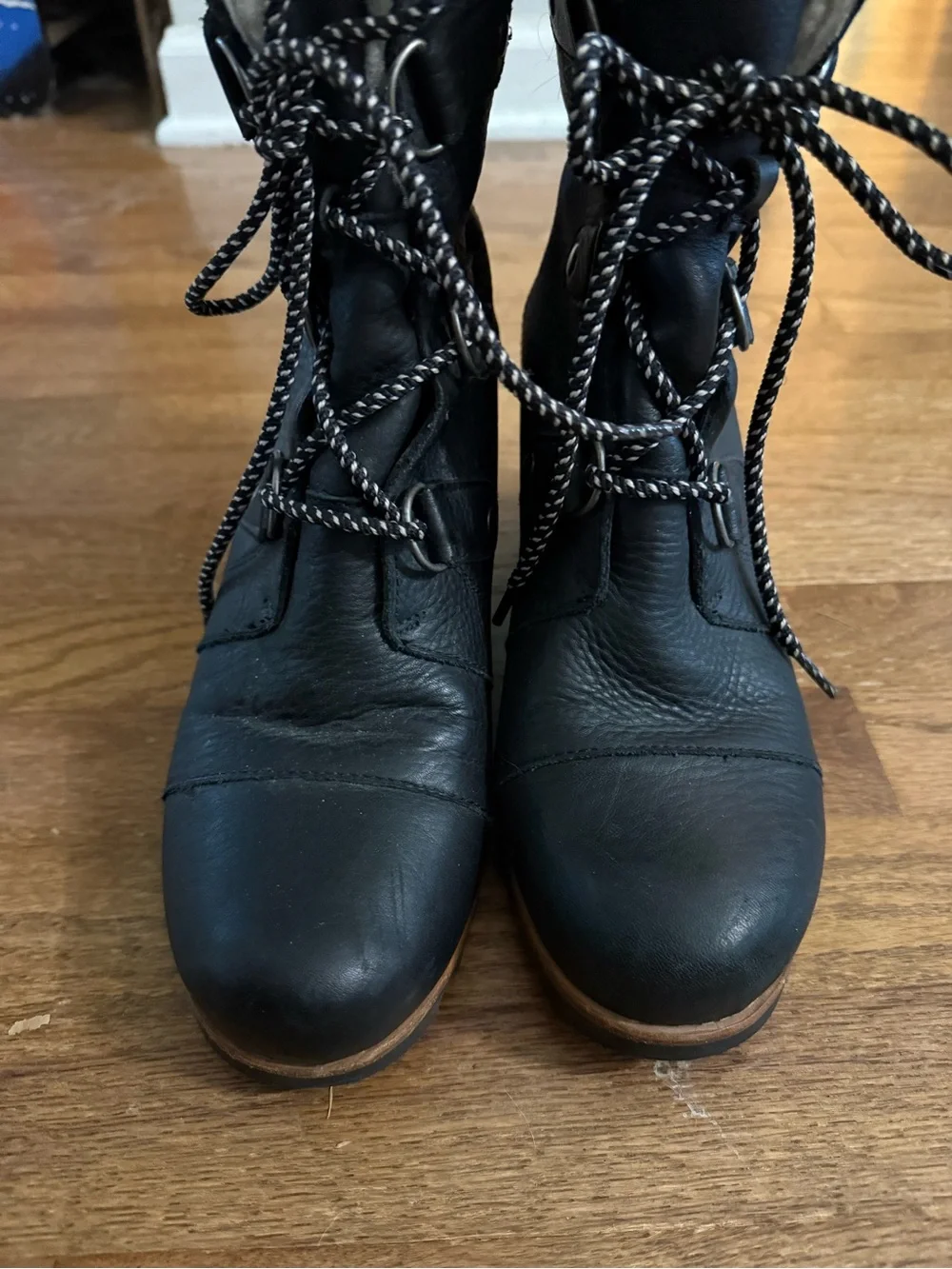 Sorel Joan of Arctic Wedge Black Lace-Up Faux-Shearling Boots Waterproof Sz 11
